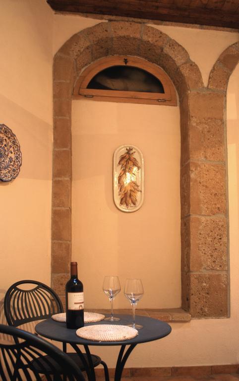 La Magnolia Bed & Breakfast Orvieto Bagian luar foto